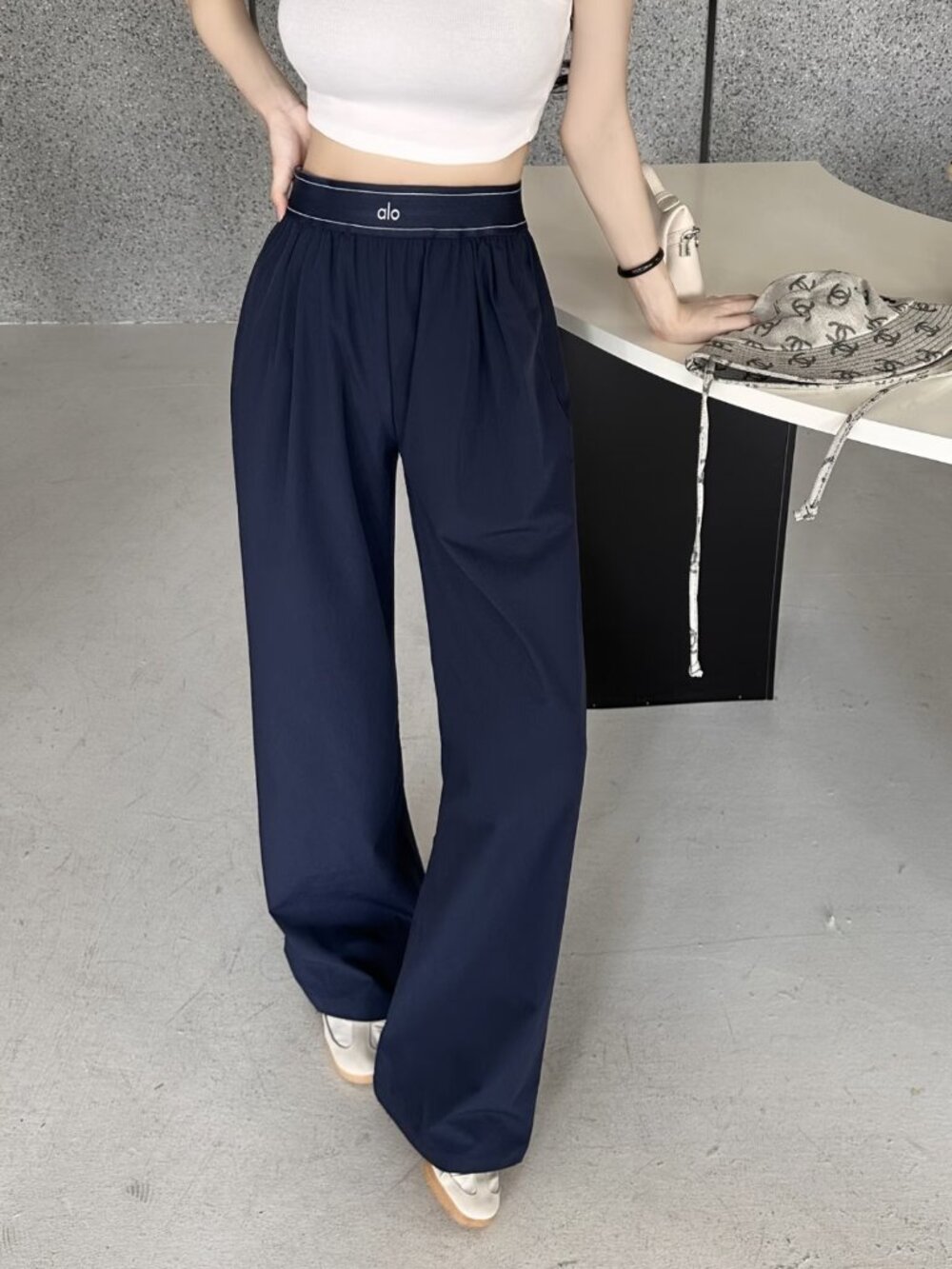 Alo Yoga Loose Navy Blue Straight Leg Trouser (Regular) 30" Inseam🚀Fast Ship🥳 - Picture 8 of 8